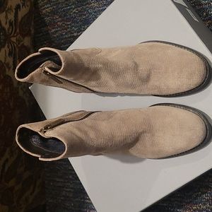 AQUATALIA TISHA Taupe Suede Weatherproof Ankle Boots Sz 5M